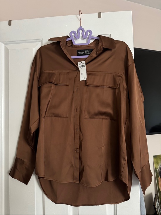 Abercrombie & Fitch Tops - Abercrombie & Fitch Oversized Satin Button-Up Shirt